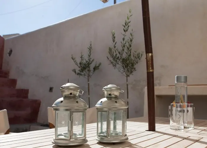 Oia, Finikia Cave House *